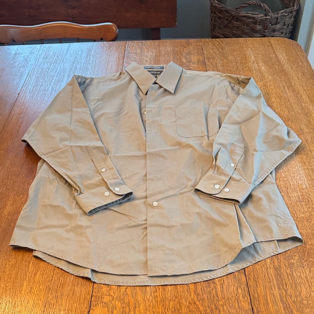 Croft & Barrow Tan Button-Up Shirt